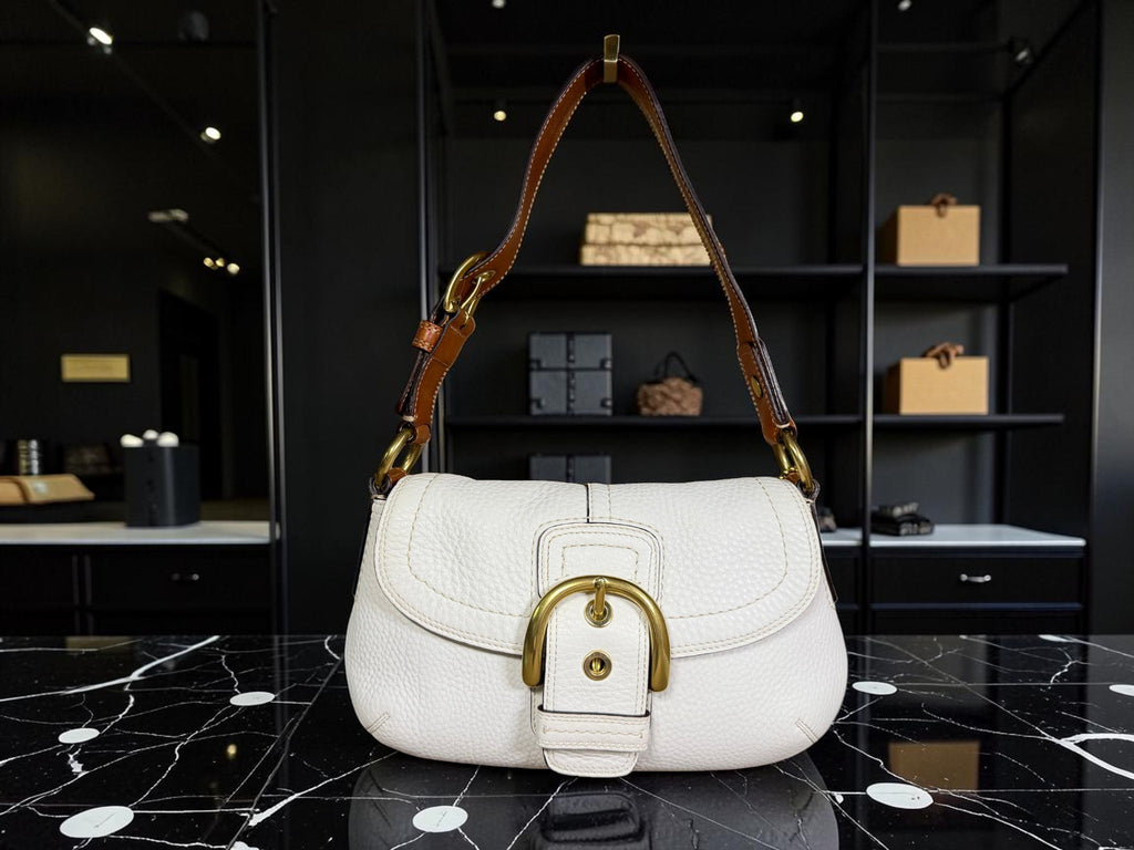 Vintage Coach Soho Buckle Flap in White Pebbled Leather (11840) (With Dust Bag)