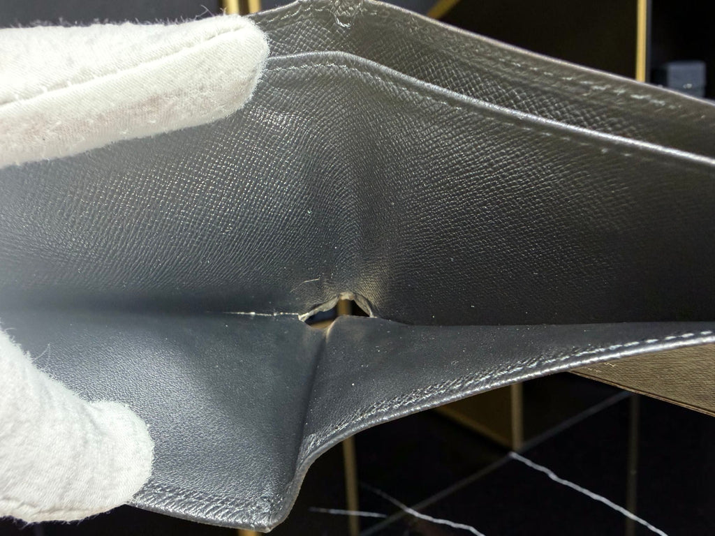 Louis Vuitton Black Tagia Mens Bifold wallet (MI-XXX)