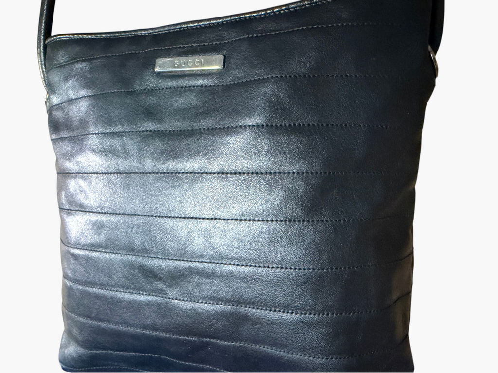 Vintage Gucci Black Ribbed Leather Tom Ford Era Shoulder Bag