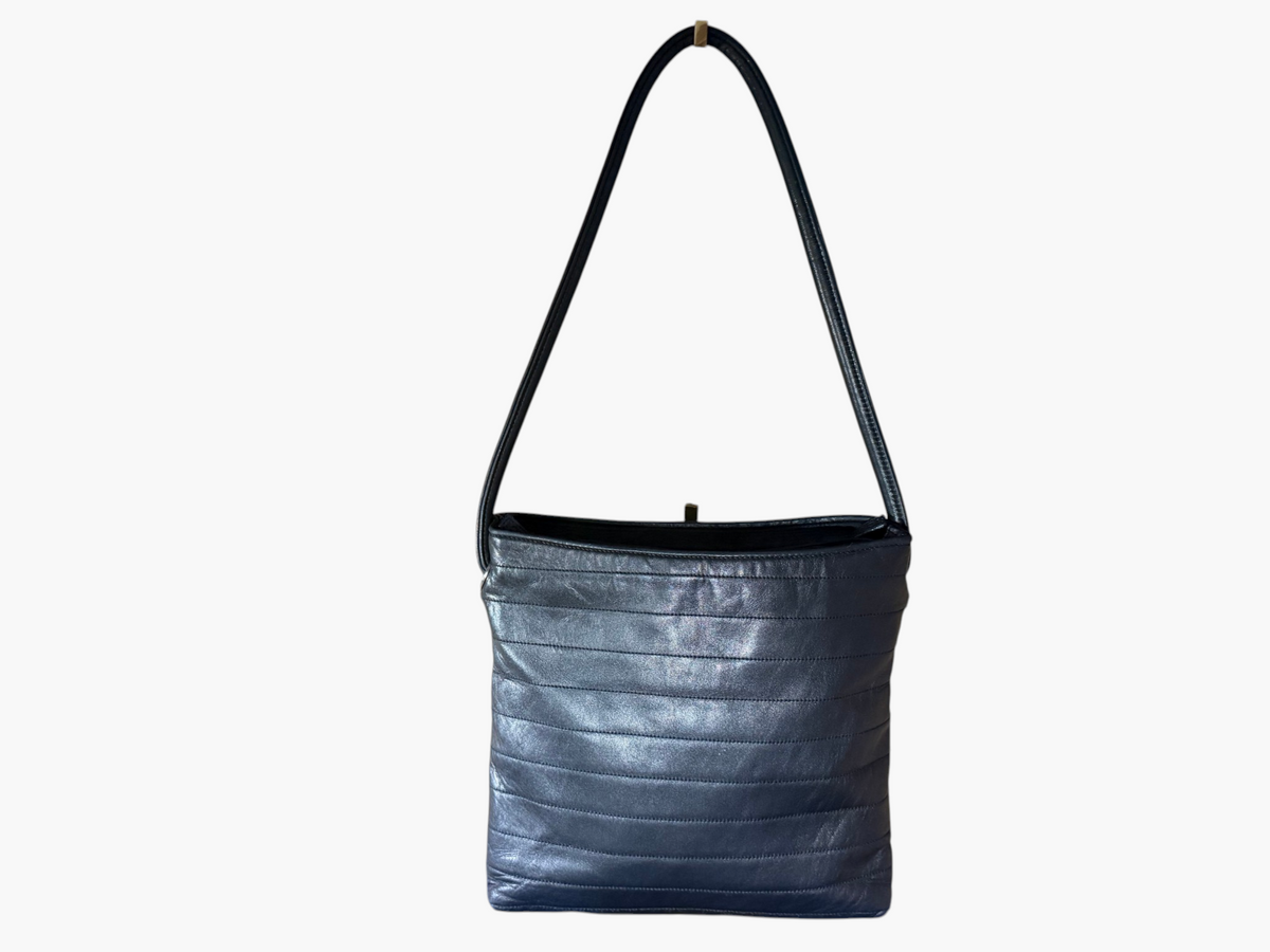 Vintage Gucci Black Ribbed Leather Tom Ford Era Shoulder Bag