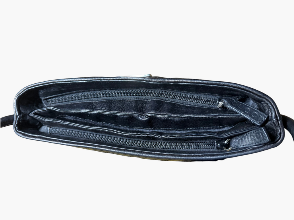 Vintage Gucci Black Ribbed Leather Tom Ford Era Shoulder Bag