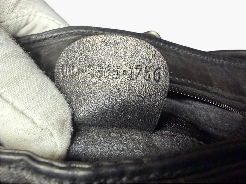 Vintage Gucci Black Ribbed Leather Tom Ford Era Shoulder Bag