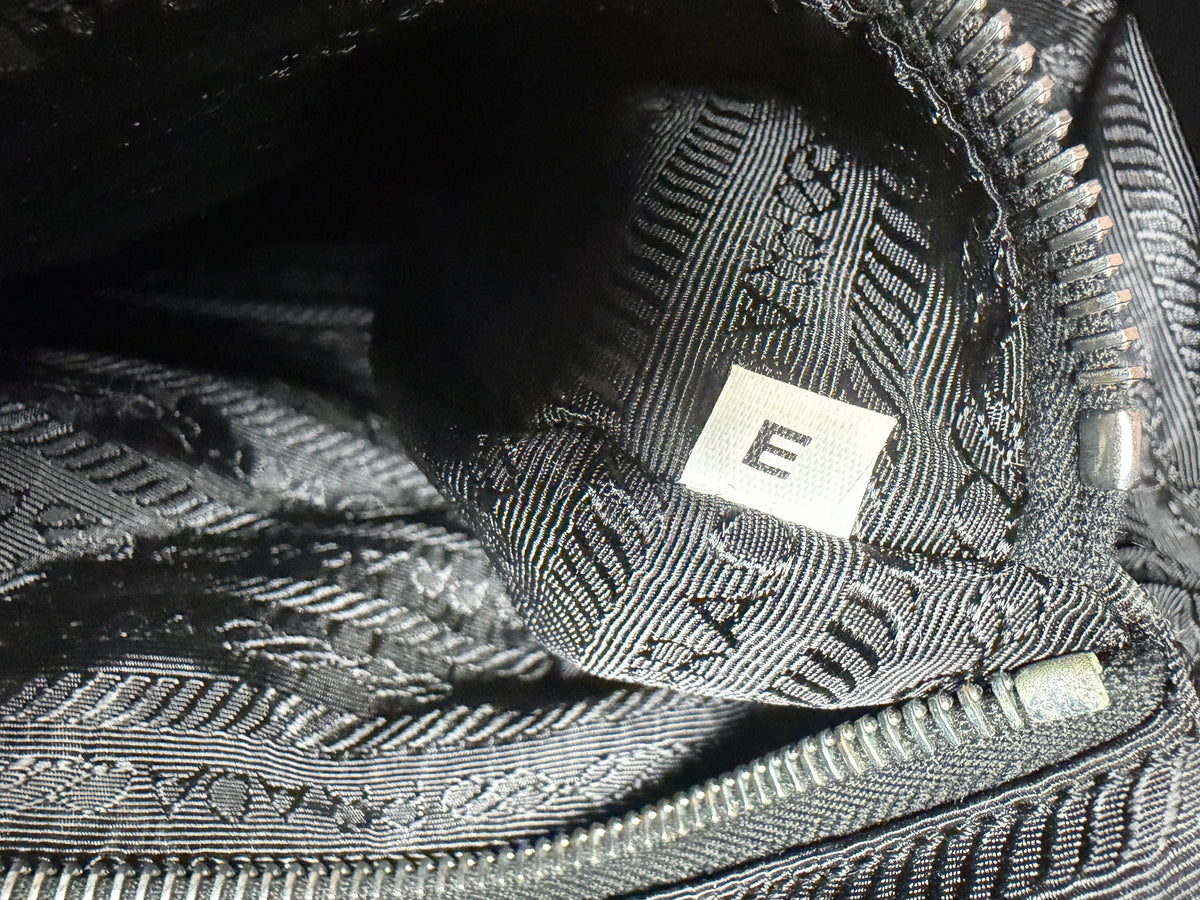 Vintage Prada Metal Framed Tessuto Nylon Tote – photo 18