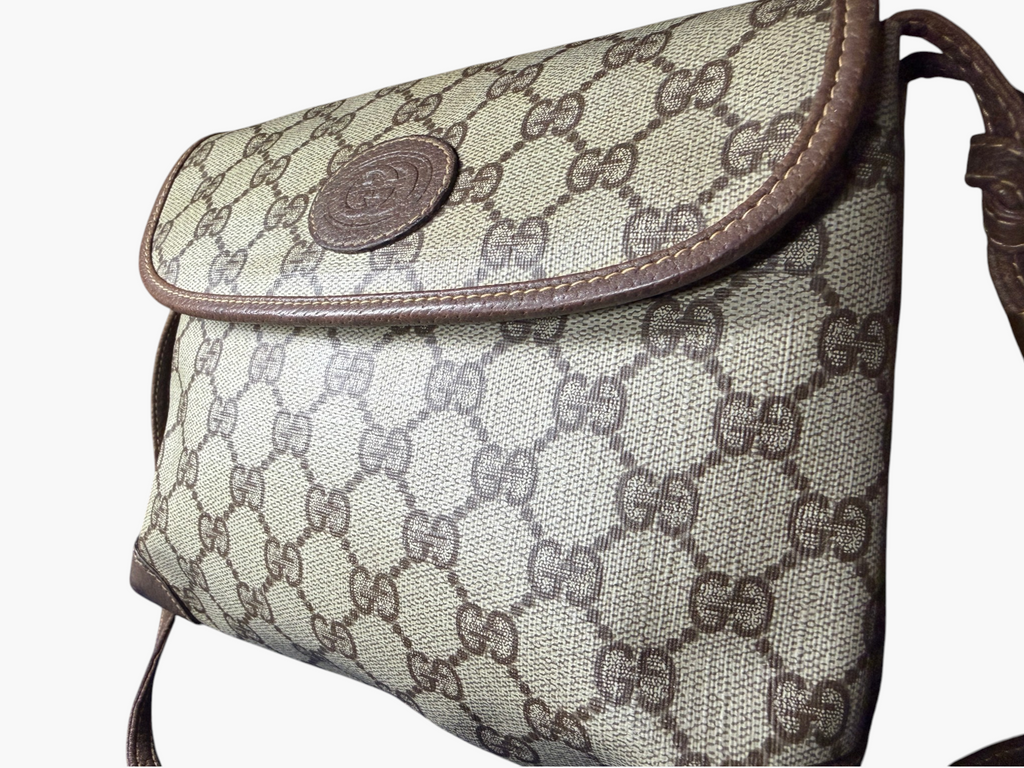 Vintage Gucci GG Canvas Flap Crossbody Bag Circa 1981–1982 with Leather Lining – photo 2