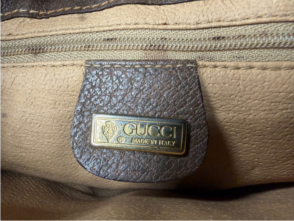 Vintage Gucci GG Canvas Flap Crossbody Bag Circa 1981–1982 with Leather Lining – photo 16