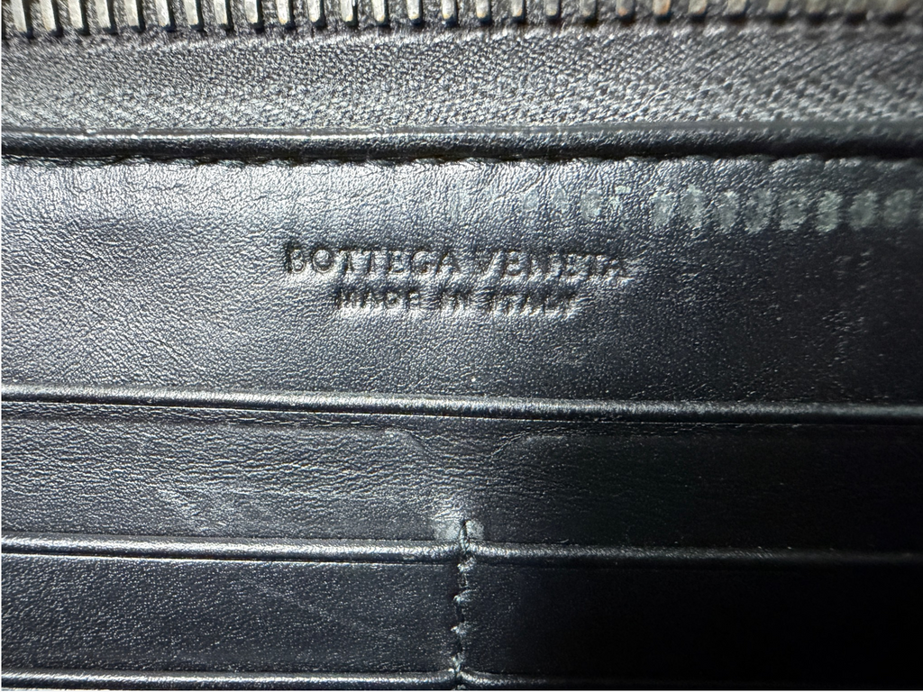 Bottega Veneta Black Intrecciato Zip-Around Wallet – photo 8