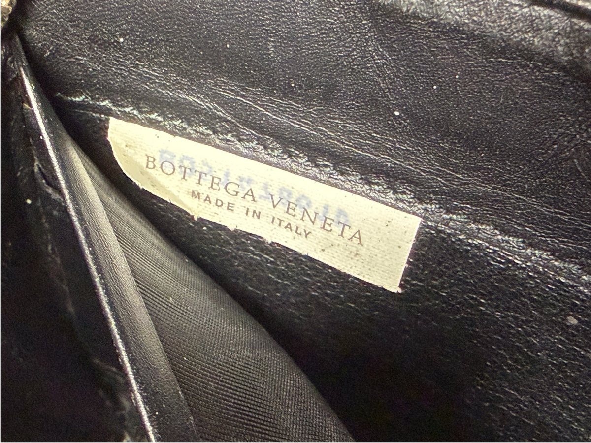 Bottega Veneta Black Intrecciato Zip-Around Wallet – photo 7