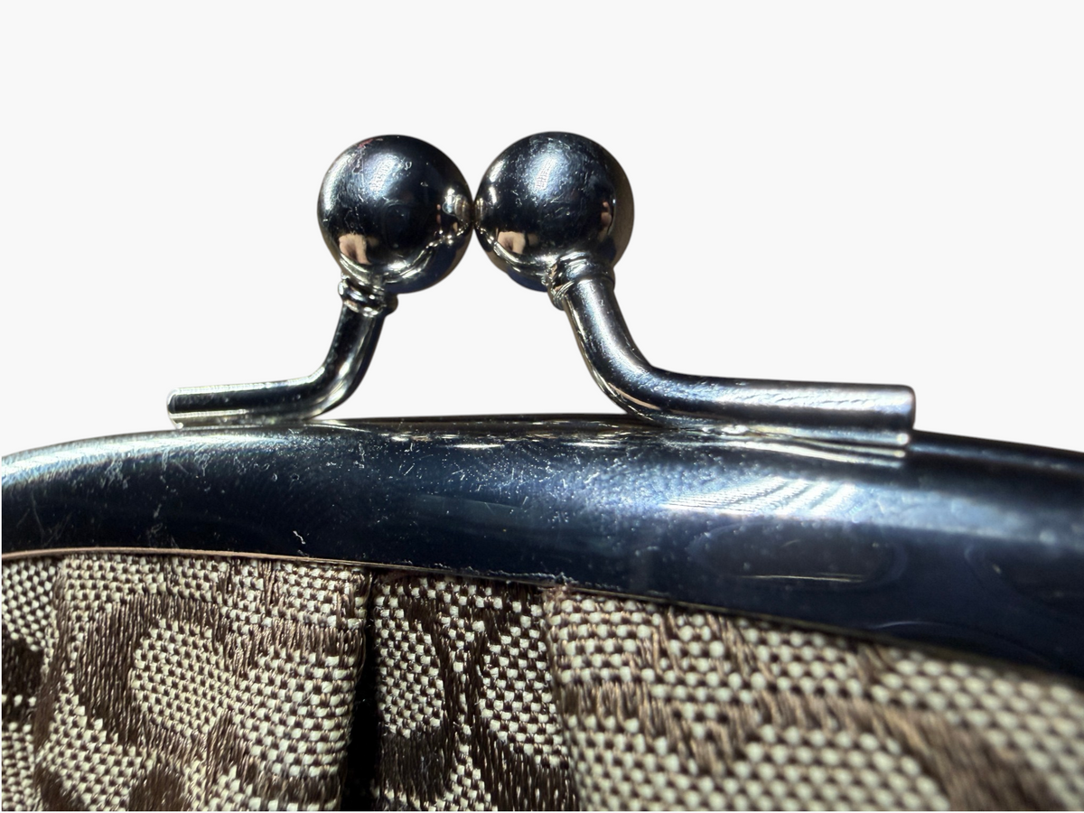 Coach Signature Canvas Kiss-Lock Coin Purse – photo 2