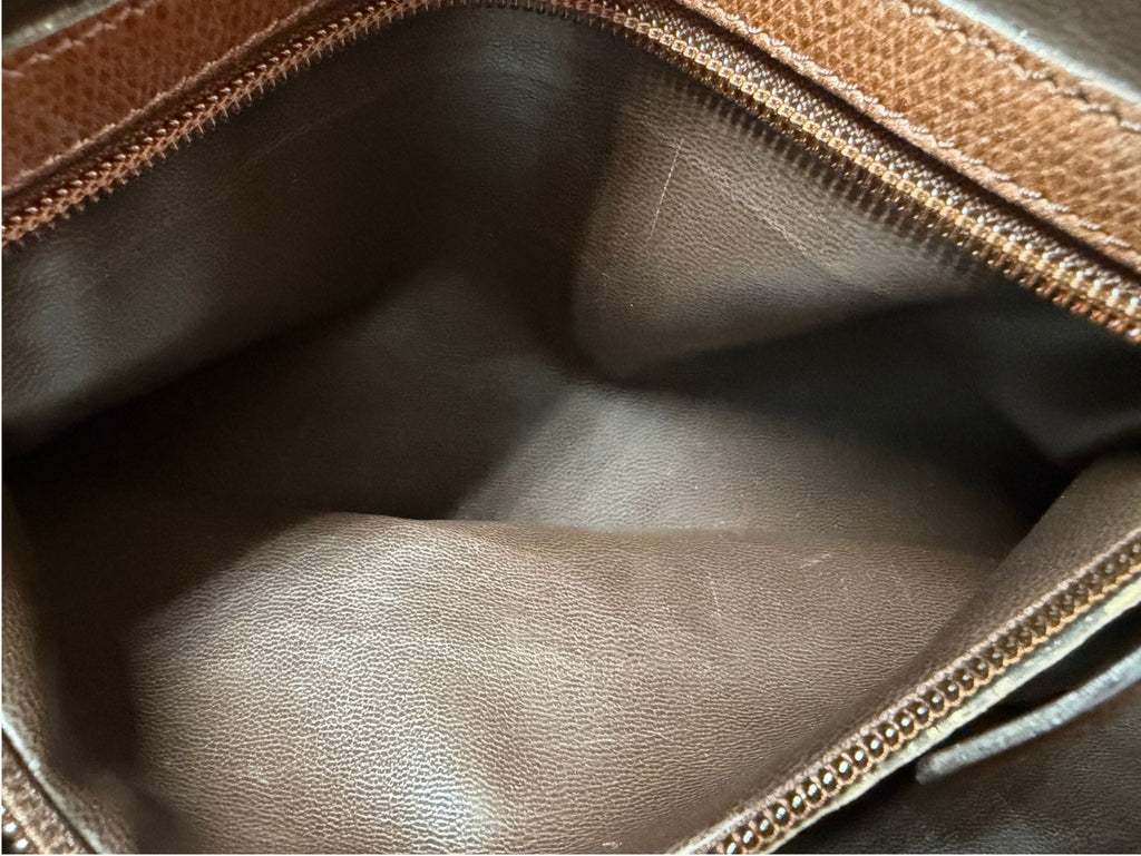 Morabito duffle bag lining and zip detail