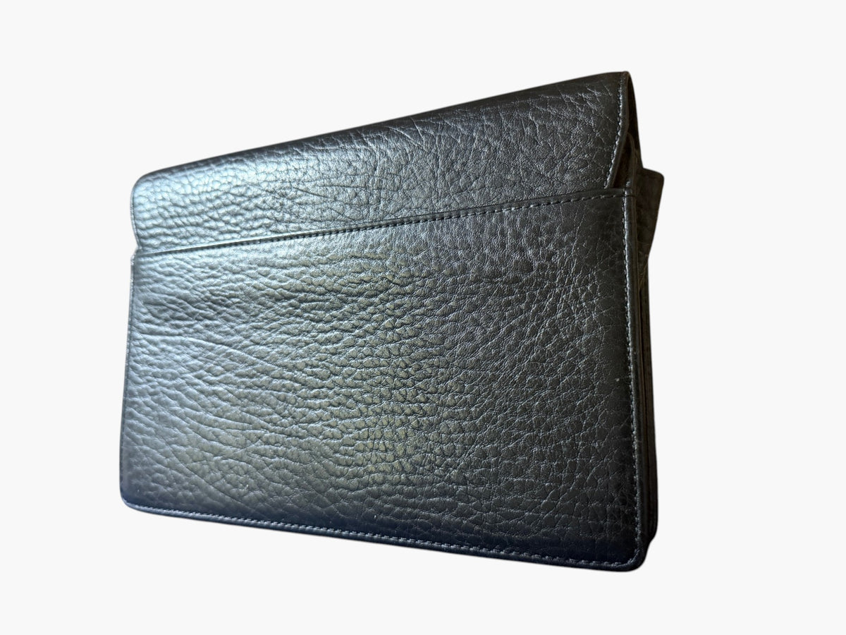 Vintage Burberrys of London Black Grained Leather Clutch with Nova Check Lining, image 5 of 16