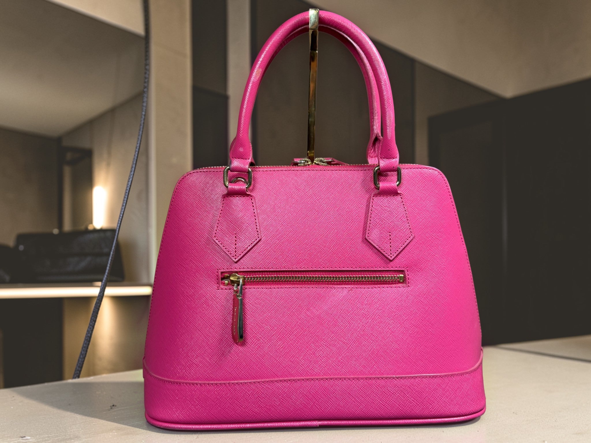 Samantha Thavasa pink leather structured convertible top handle crossbody handbag