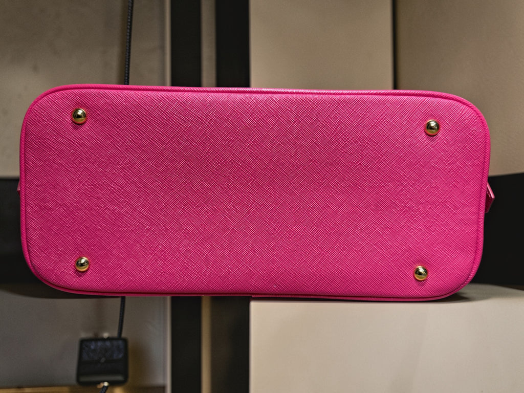 Samantha Thavasa pink leather structured convertible top handle crossbody handbag
