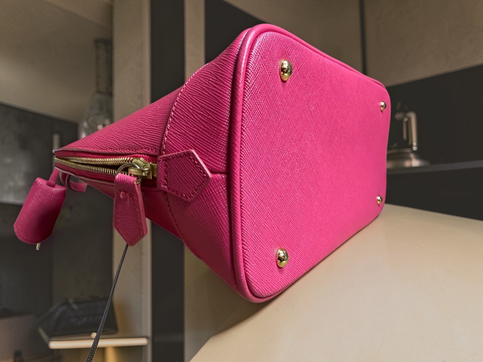 Samantha Thavasa pink leather structured convertible top handle crossbody handbag