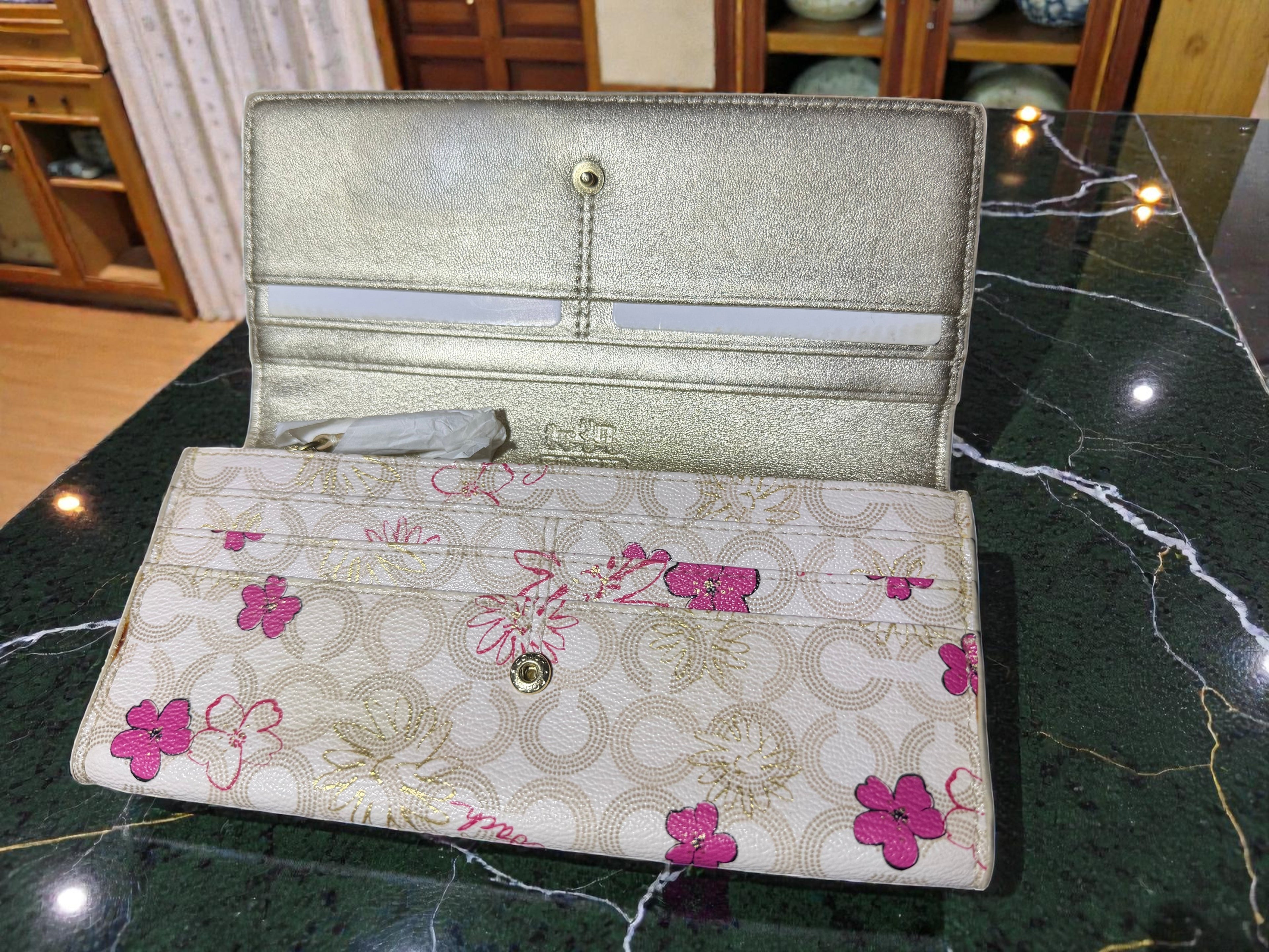 Coach Waverly Portemonnaie aus floralem Leder