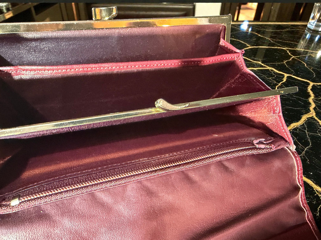 Givenchy Weinrote Geldbörse aus Lammleder mit Rautensteppung