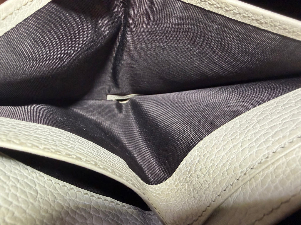 Gucci Bifold Ivory Pebble Leather Wallet