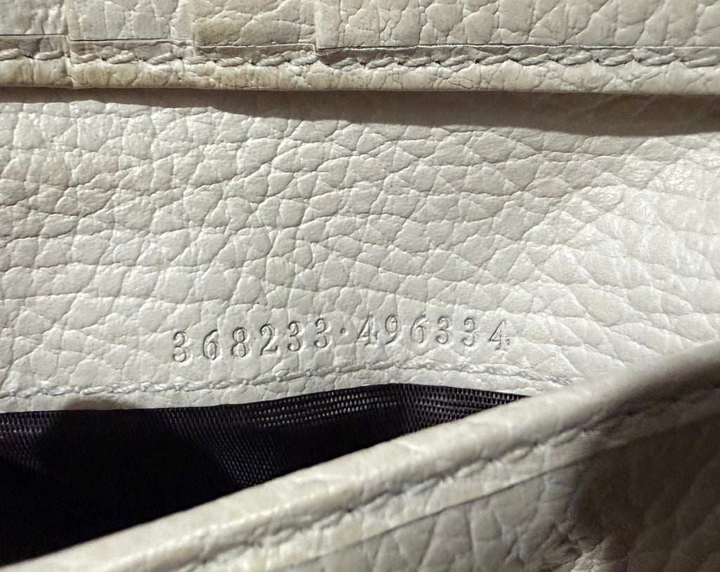 Gucci Bifold Ivory Pebble Leather Wallet
