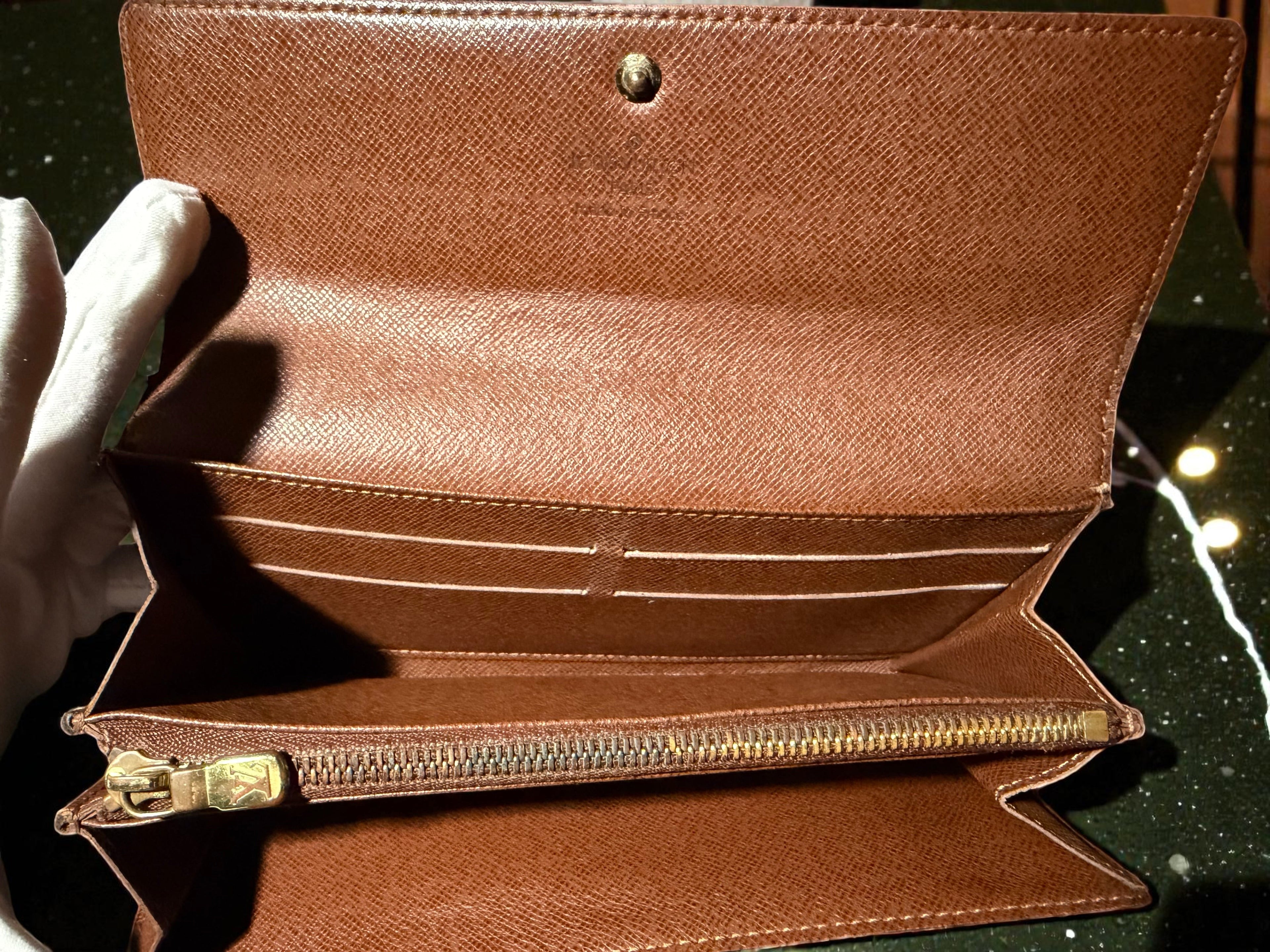Louis Vuitton Portefeuille Sarah Monogram Wallet