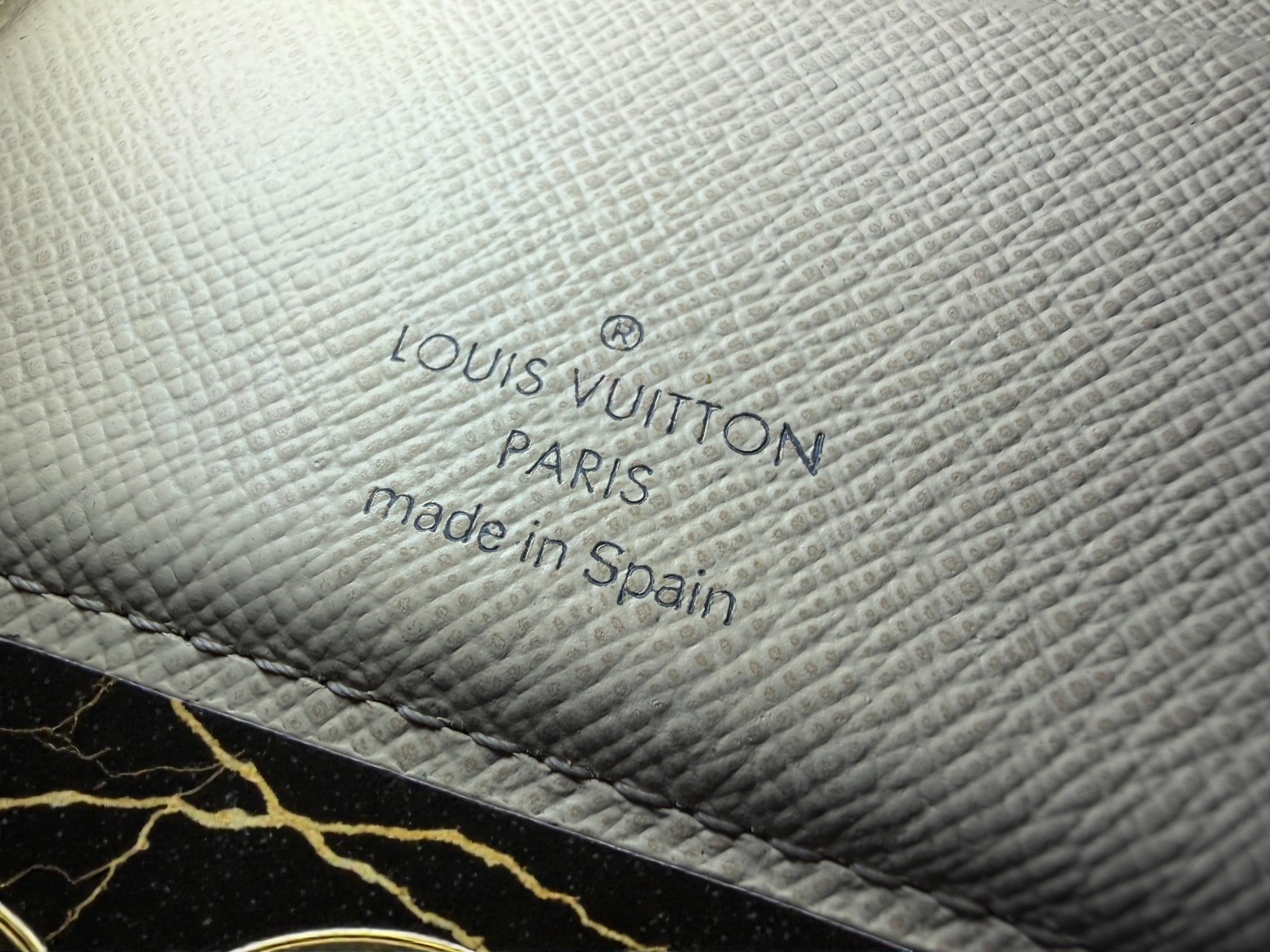 Louis Vuitton Portefeuille Damier Azur Marco Wallet