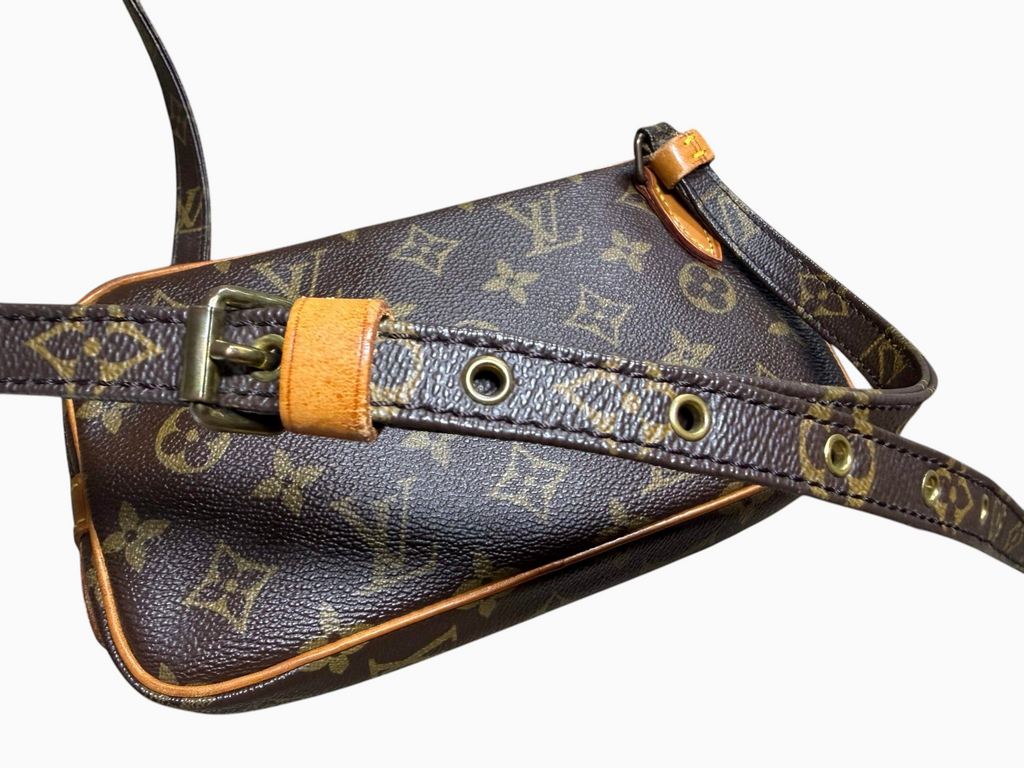 newtoyouluxuries vintage Louis Vuitton Pochette Marly crossbody bag in iconic brown monogram coated canvas