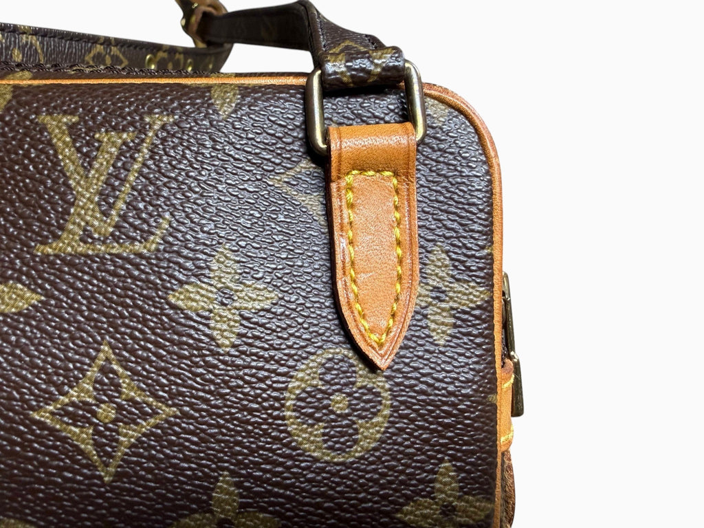 newtoyouluxuries vintage Louis Vuitton Pochette Marly bag in brown monogram coated canvas with tan vachetta trim